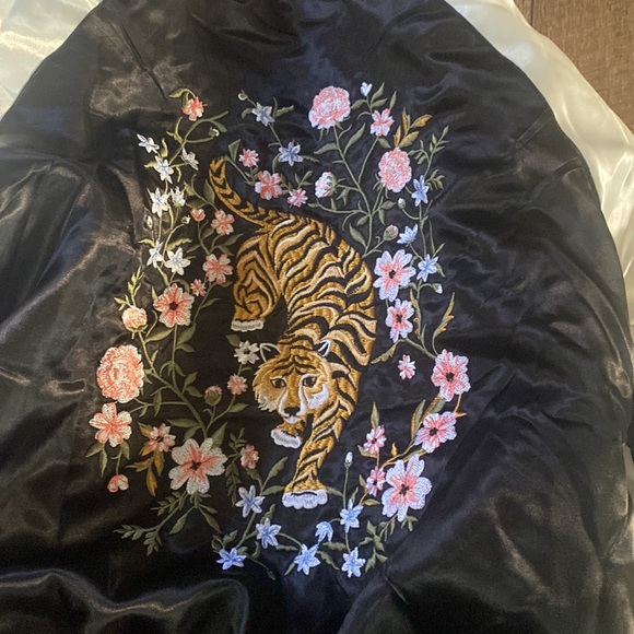 New Look Women's Black and Pink Jacket - Picture 6 of 6